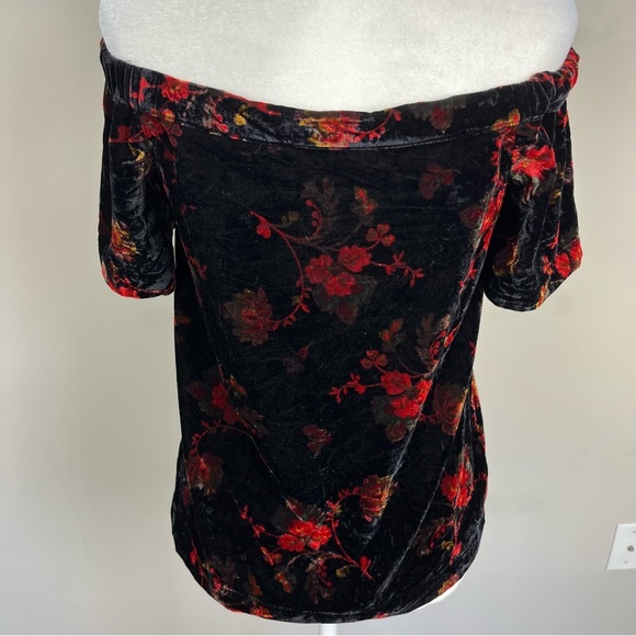 LOFT VELVET FLORAL OFF THE SHOULDER SHORT SLEEVE TOP SIZE XS PETITE BLACK/RED - Picture 9 of 16